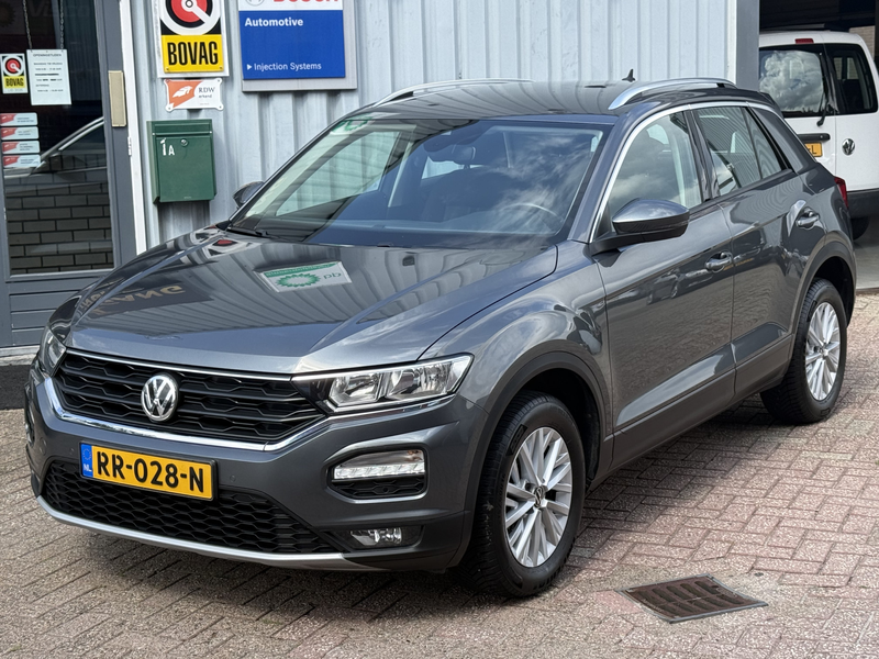 Volkswagen T-Roc 1.0 TSI Style | ADAPT. CRUISE | NAVI | DAB | PDC | — photo 9
