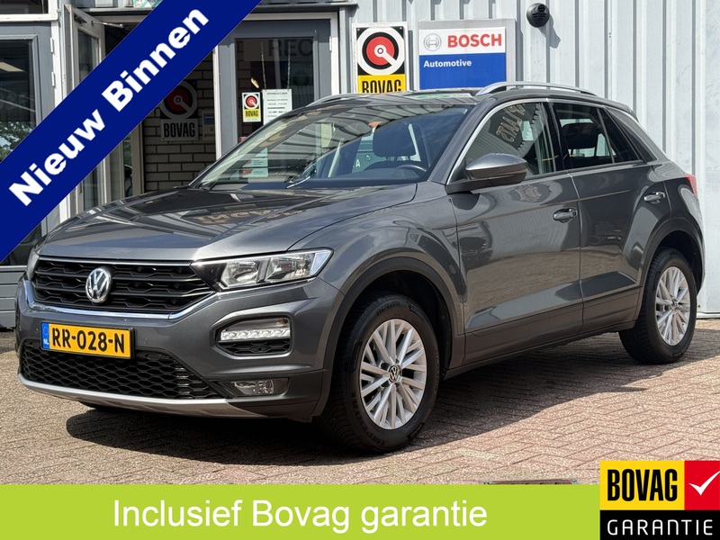 Volkswagen T-Roc 1.0 TSI Style | ADAPT. CRUISE | NAVI | DAB | PDC |
