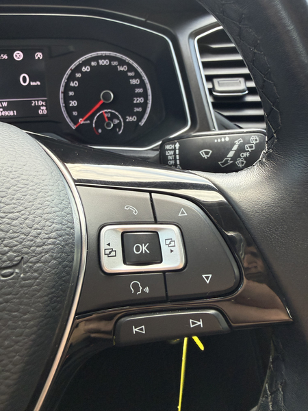 Volkswagen T-Roc 1.0 TSI Style | ADAPT. CRUISE | NAVI | DAB | PDC | — photo 18