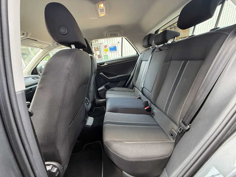 Volkswagen T-Roc 1.0 TSI Style | ADAPT. CRUISE | NAVI | DAB | PDC | — photo 27