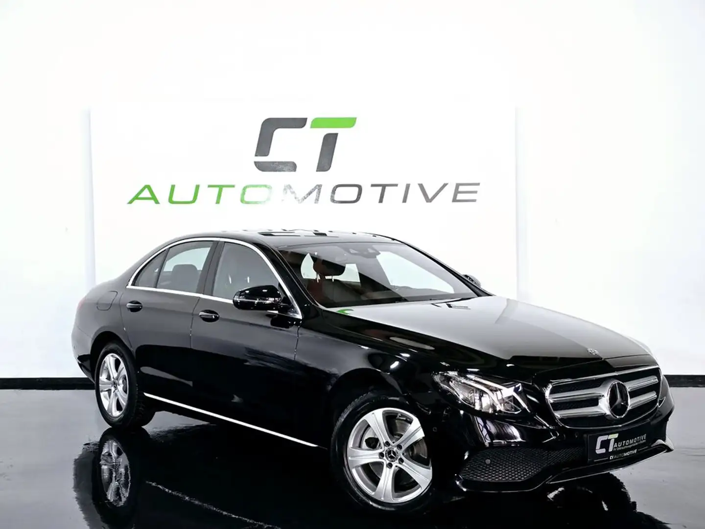 Mercedes-Benz E 220 d 4MATIC Avantgarde Aut. Limo Nero - 1