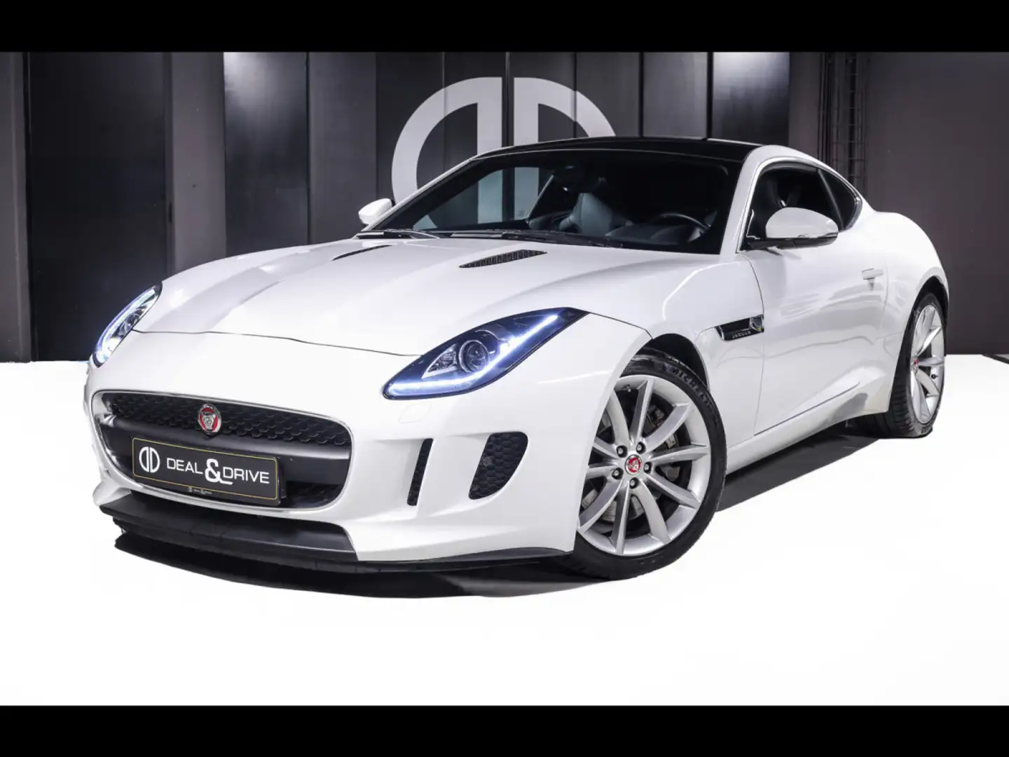 Jaguar F-Type P340 3.0 V6 COUPE RWD°PERFORMANCE SEATS°PANO°KAM Blanc - 1