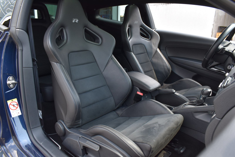Volkswagen Scirocco 2.0 TSI R DSG Schalensitze Panodach Navi — photo 13