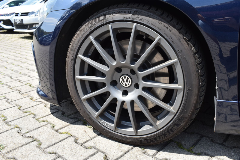 Volkswagen Scirocco 2.0 TSI R DSG Schalensitze Panodach Navi — photo 2