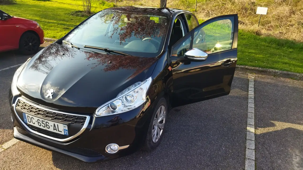 Peugeot 208 1.2 VTi 82ch BVM5 Active chaine de ditri