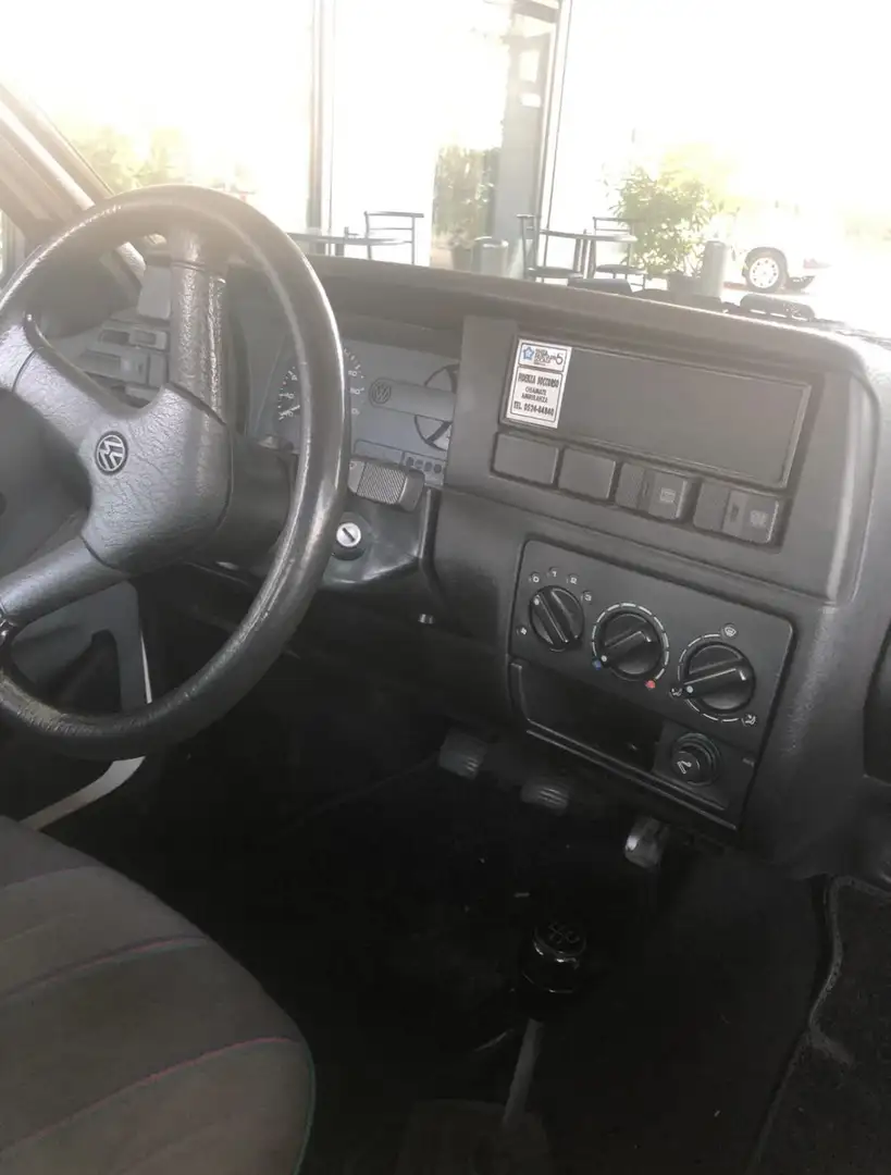 Volkswagen Polo 3p 1.0 Fox 5m - 2