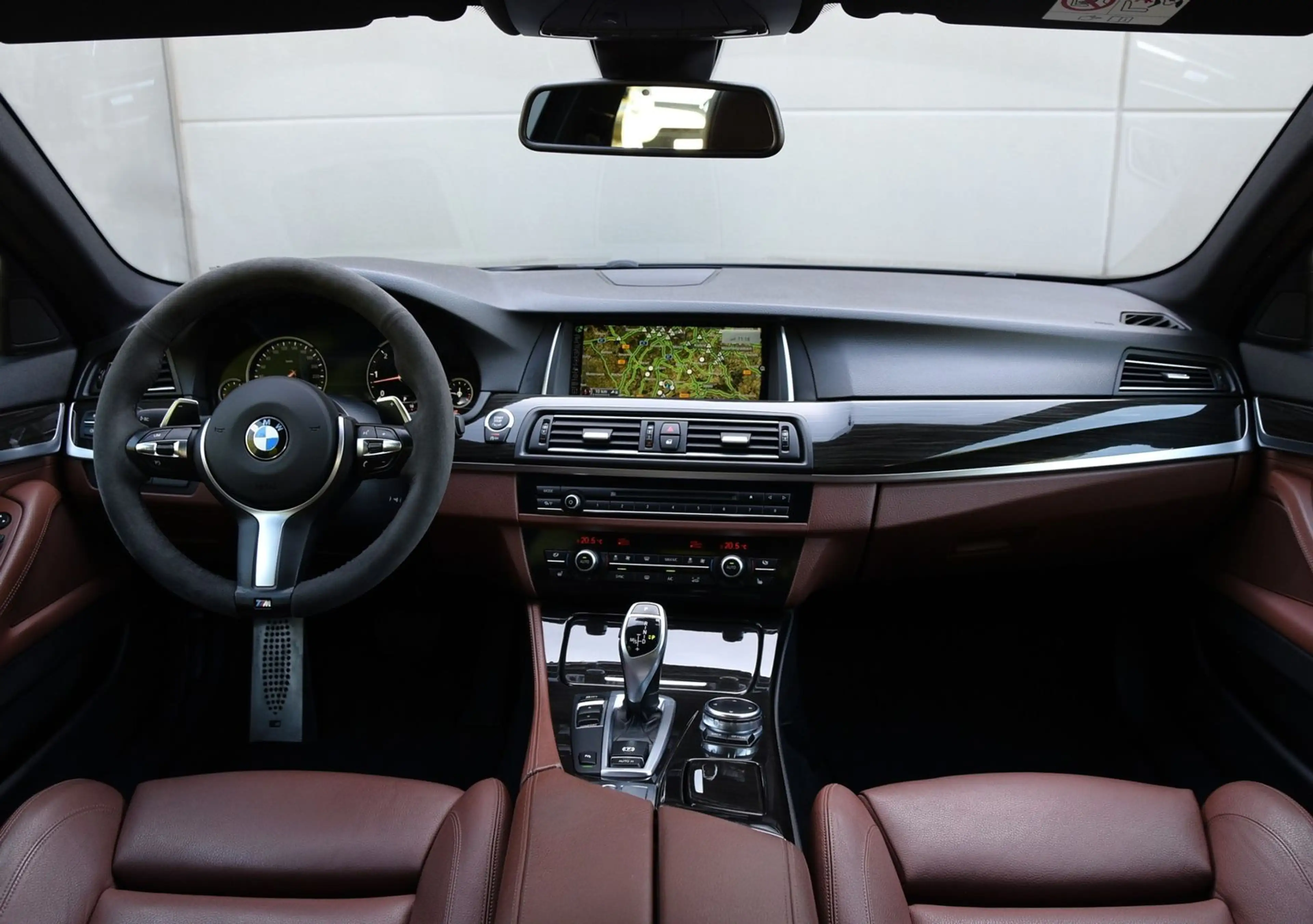BMW 535 D LCI M-Paket/HUD/Softclose/Navi Prof/Kamera — photo 12