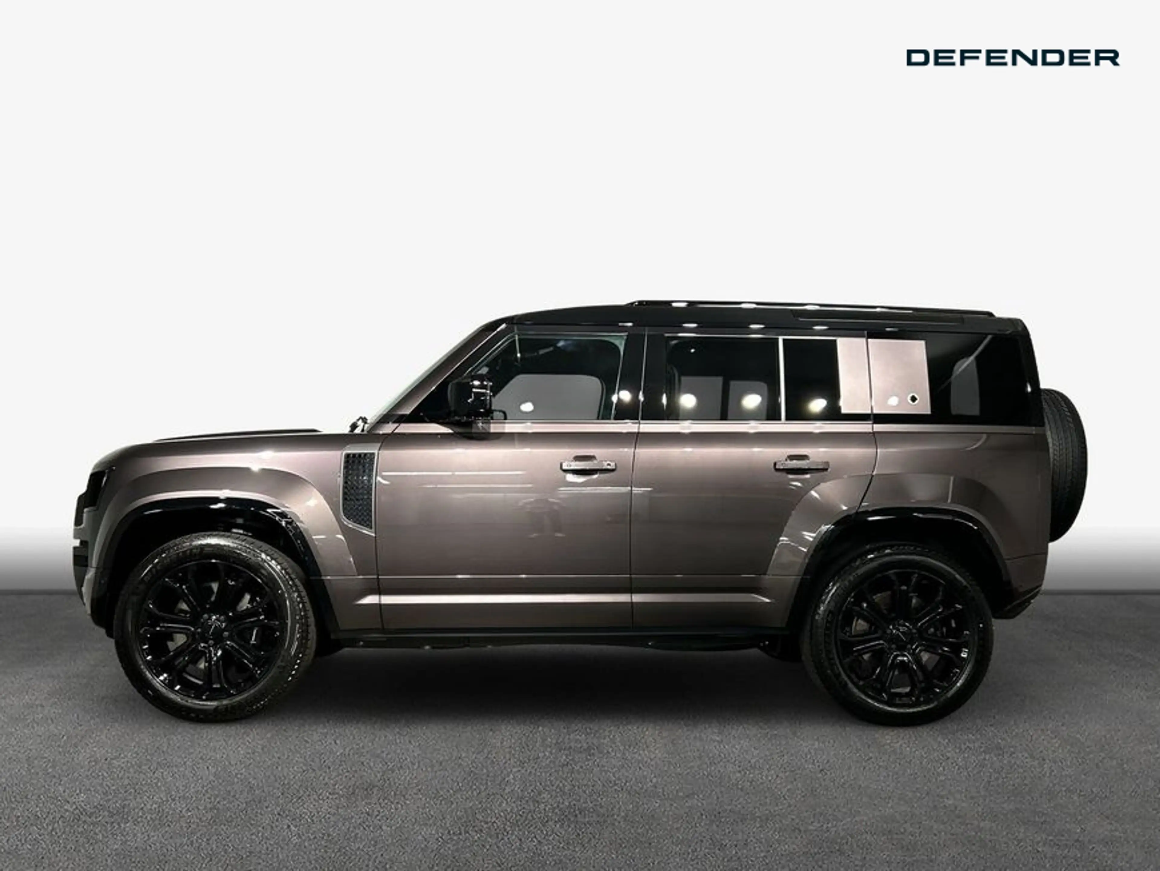 Land Rover Defender 110 P635 OCTA 467 kW, 5-türig — photo 6
