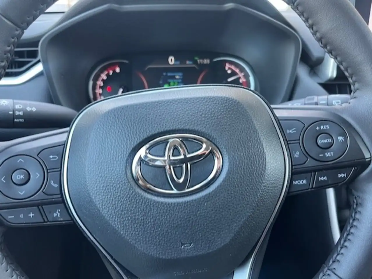 Toyota RAV 4 снимка Toyota RAV 4