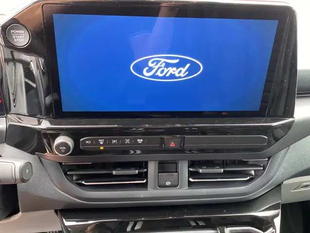 Ford Tourneo Custom view 9