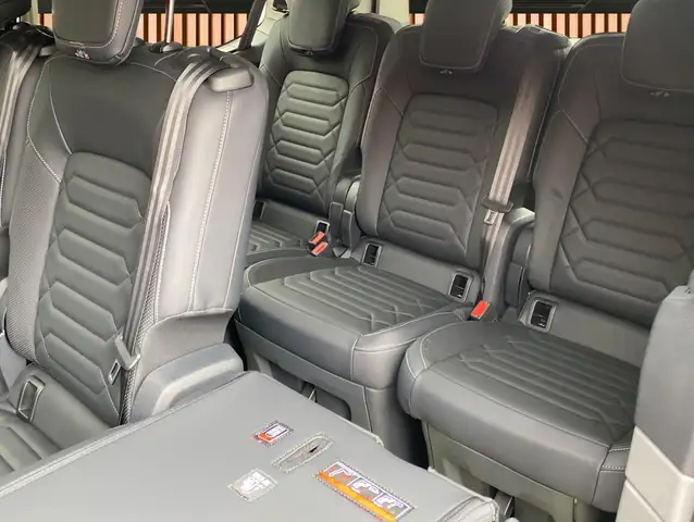 Ford Tourneo Custom view 5