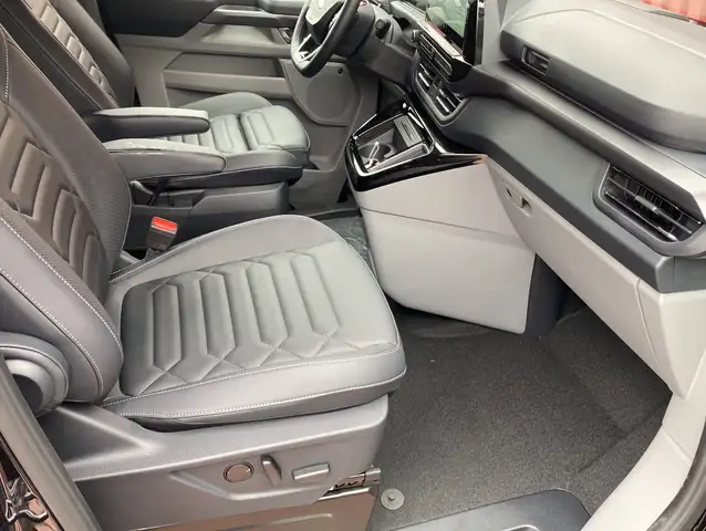 Ford Tourneo Custom view 15