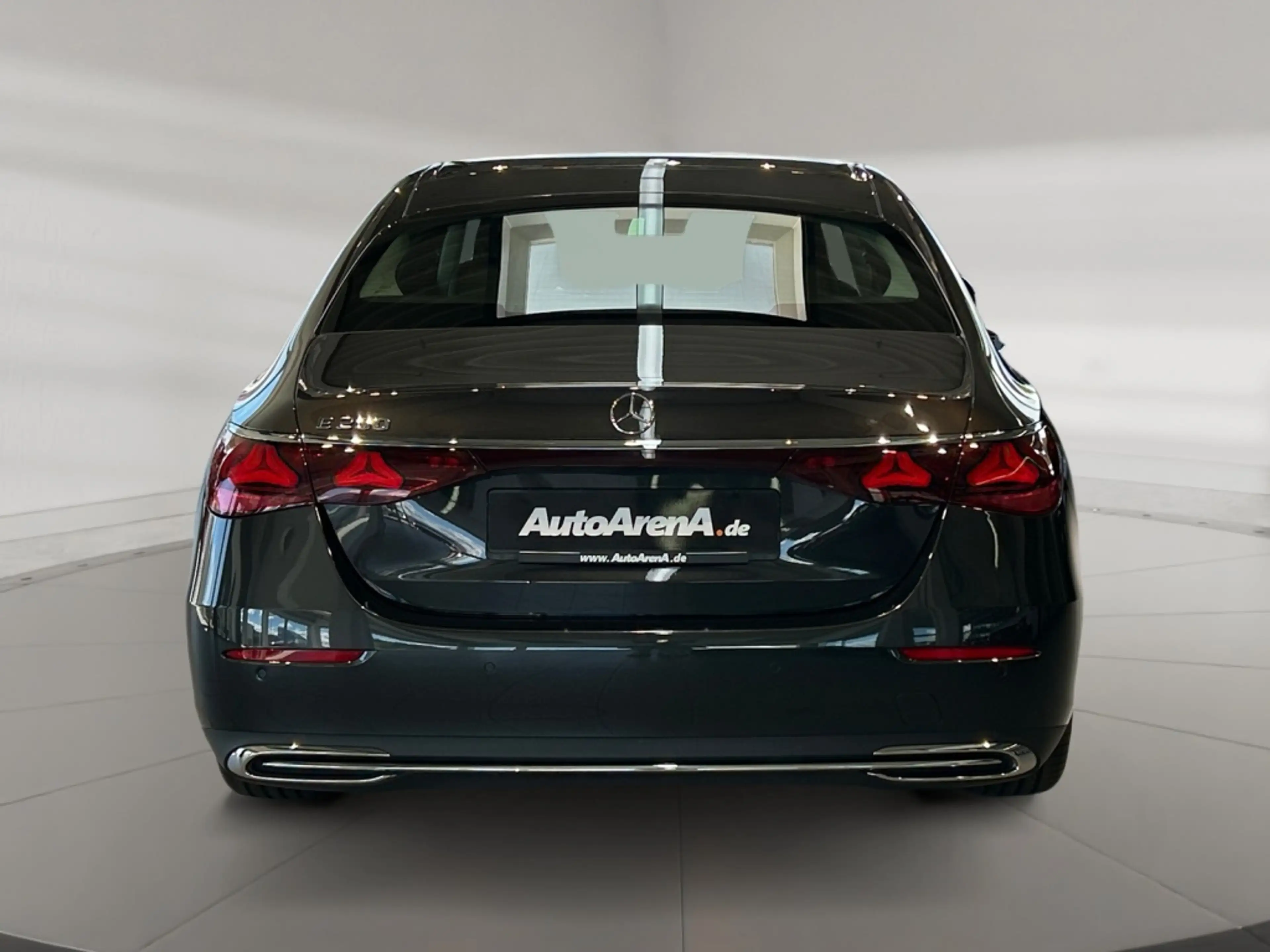 Mercedes-Benz E 200 Avantgarde Avantgarde+MBUX+Wide+Cam+LED — photo 6