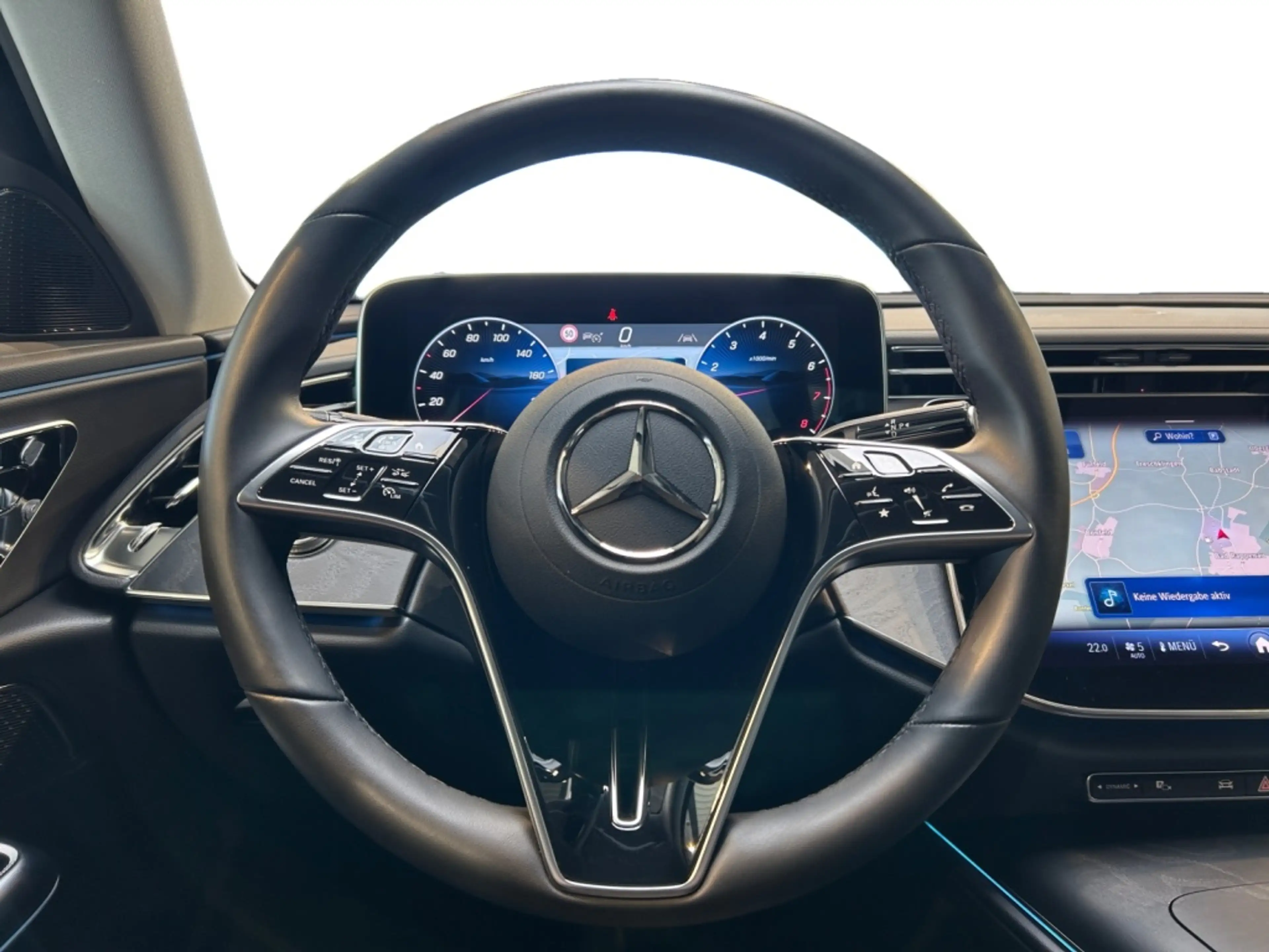 Mercedes-Benz E 200 Avantgarde Avantgarde+MBUX+Wide+Cam+LED — photo 13