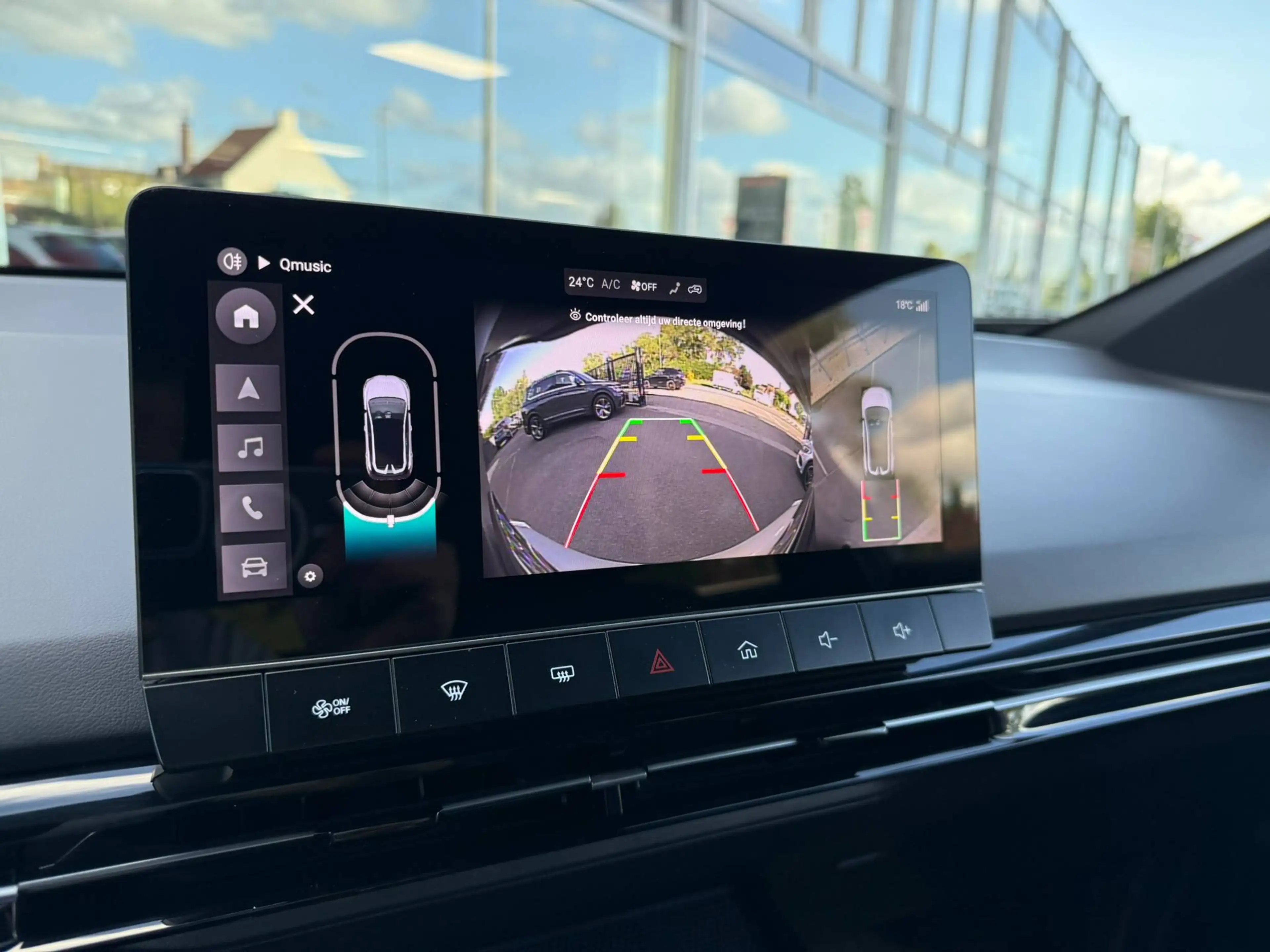 MG MG4 Luxury 64 kWh/ CARPLAY / ZETELVRWNG / 360°CAM — photo 31