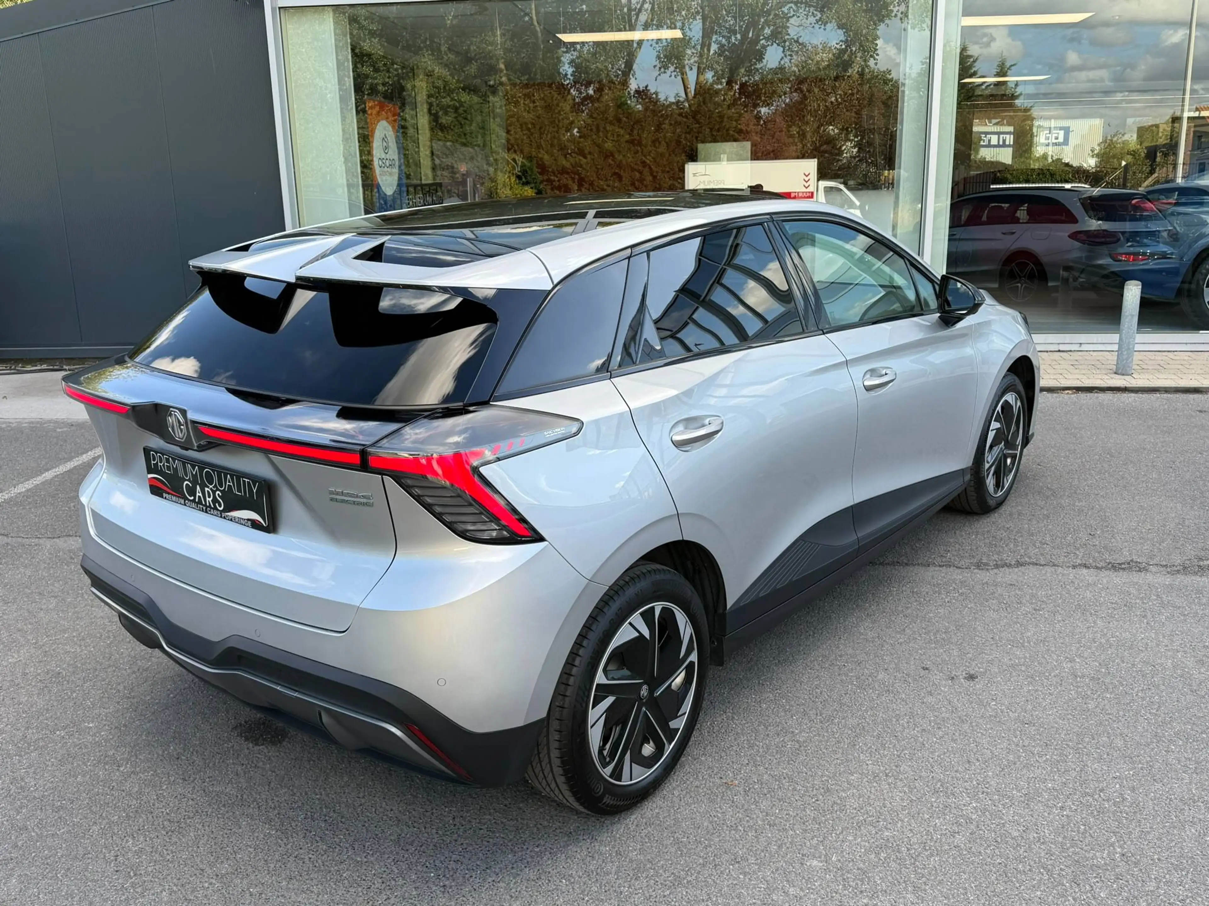 MG MG4 Luxury 64 kWh/ CARPLAY / ZETELVRWNG / 360°CAM — photo 14