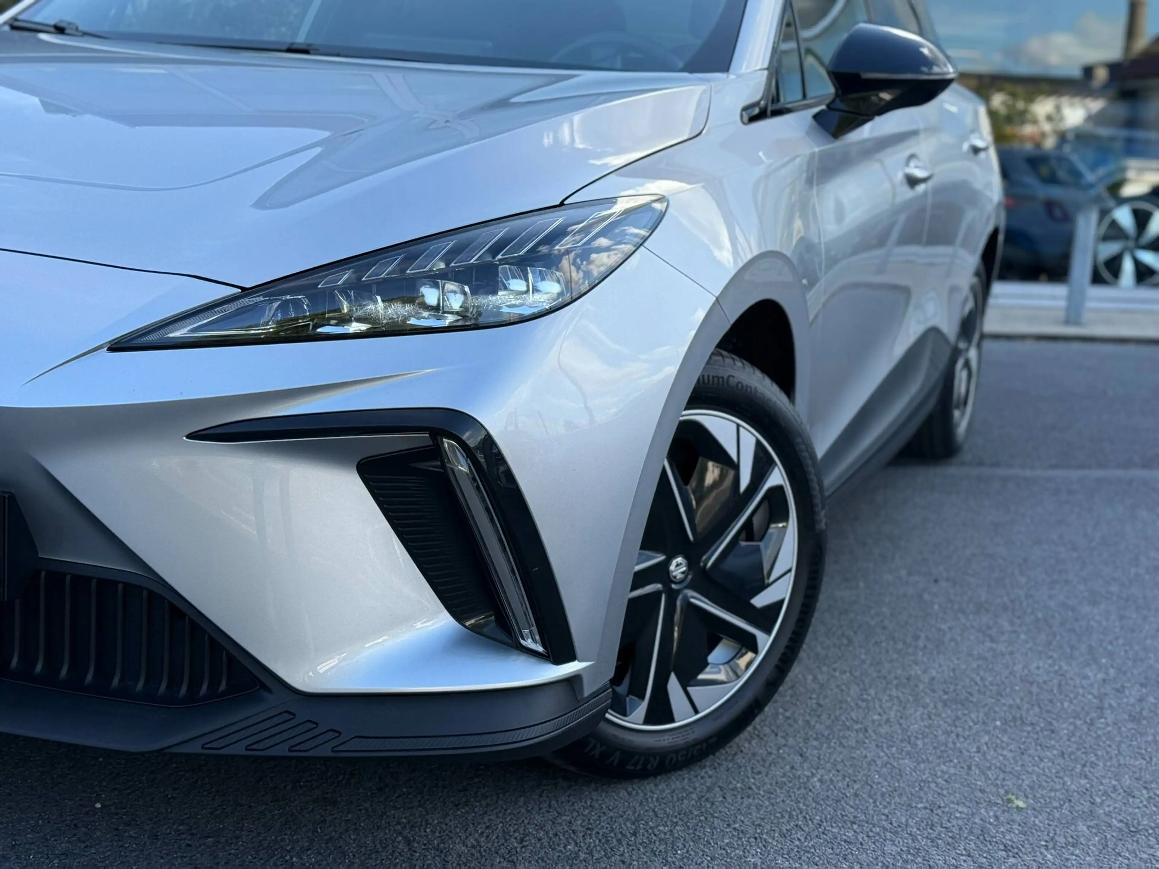 MG MG4 Luxury 64 kWh/ CARPLAY / ZETELVRWNG / 360°CAM — photo 3