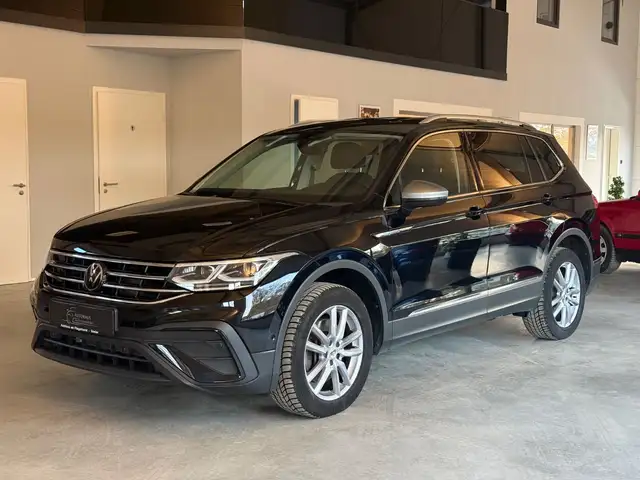 Volkswagen Tiguan Allspace Life 4Motion 7 Sitze/Matrix/AHK