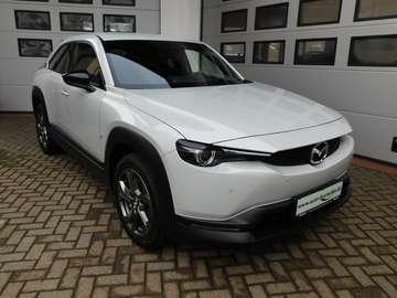 e-SKYACTIV FirstEdition "Industrial Vintage"