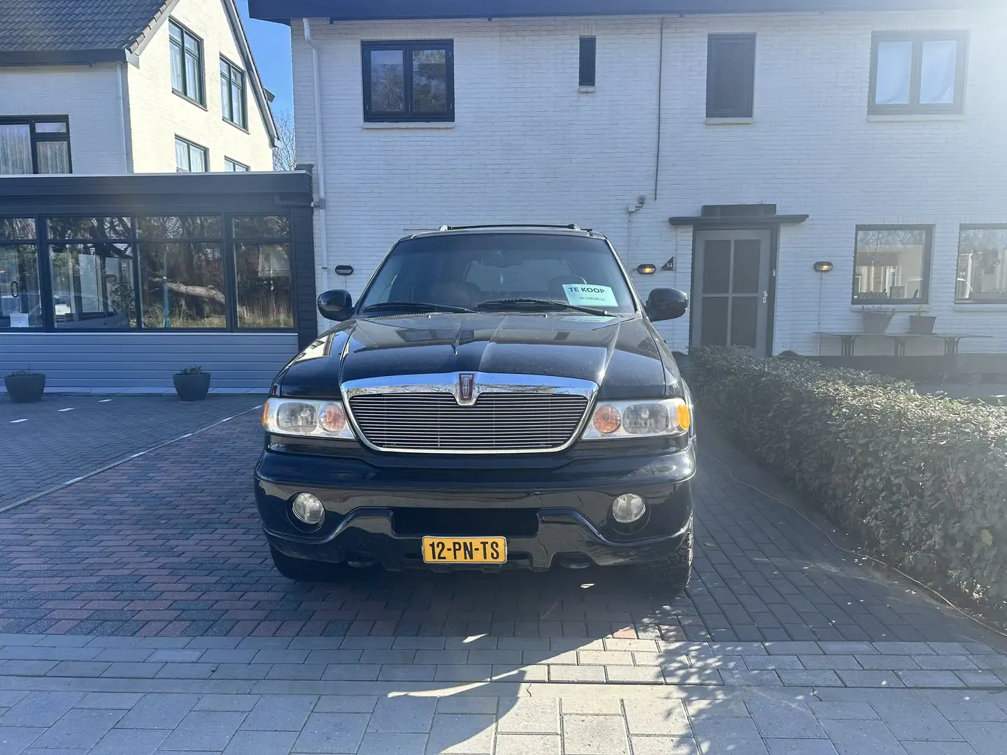 Lincoln Navigator - 1