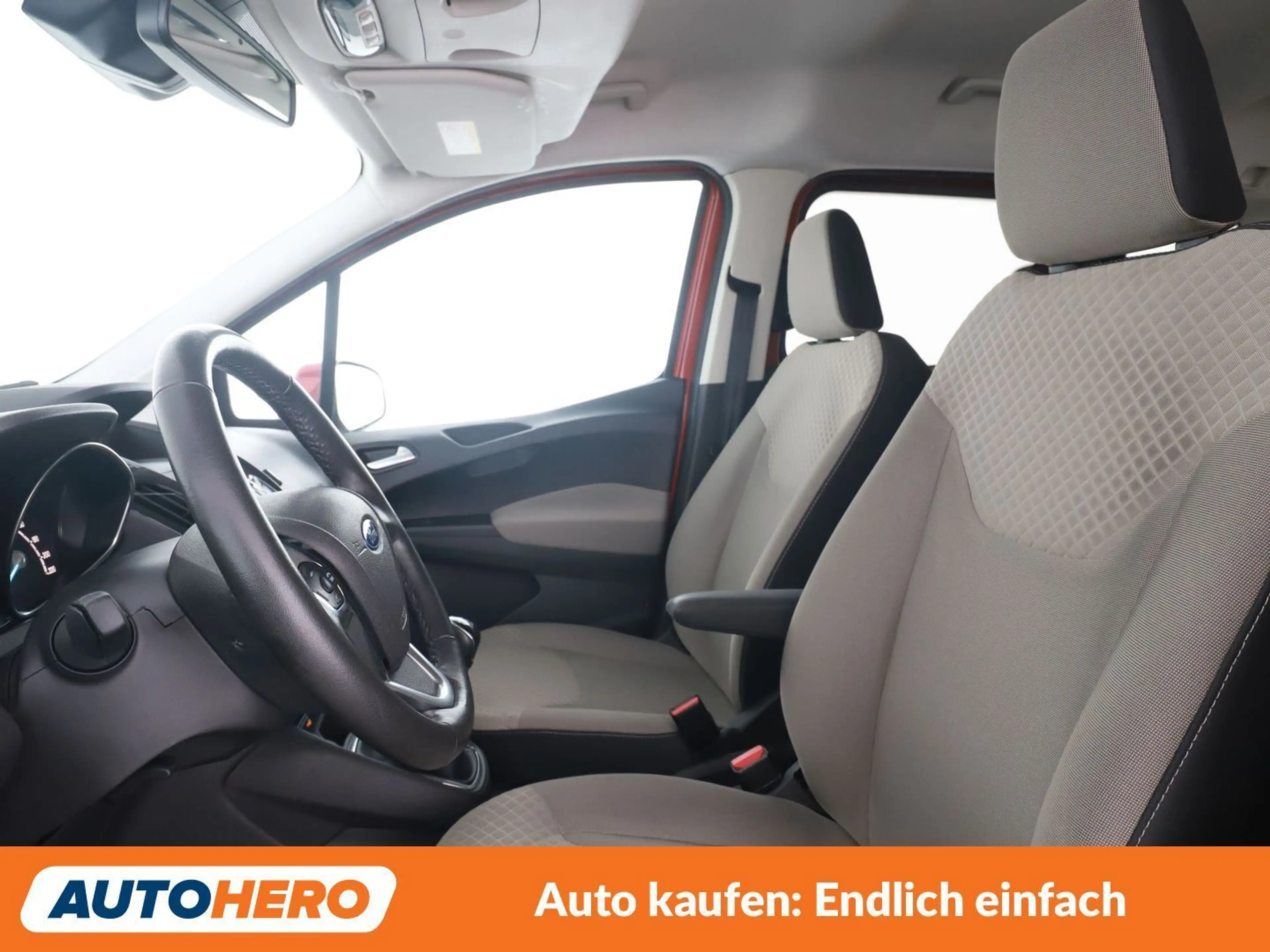 Ford Tourneo 1.5 TDCi Titanium — photo 10