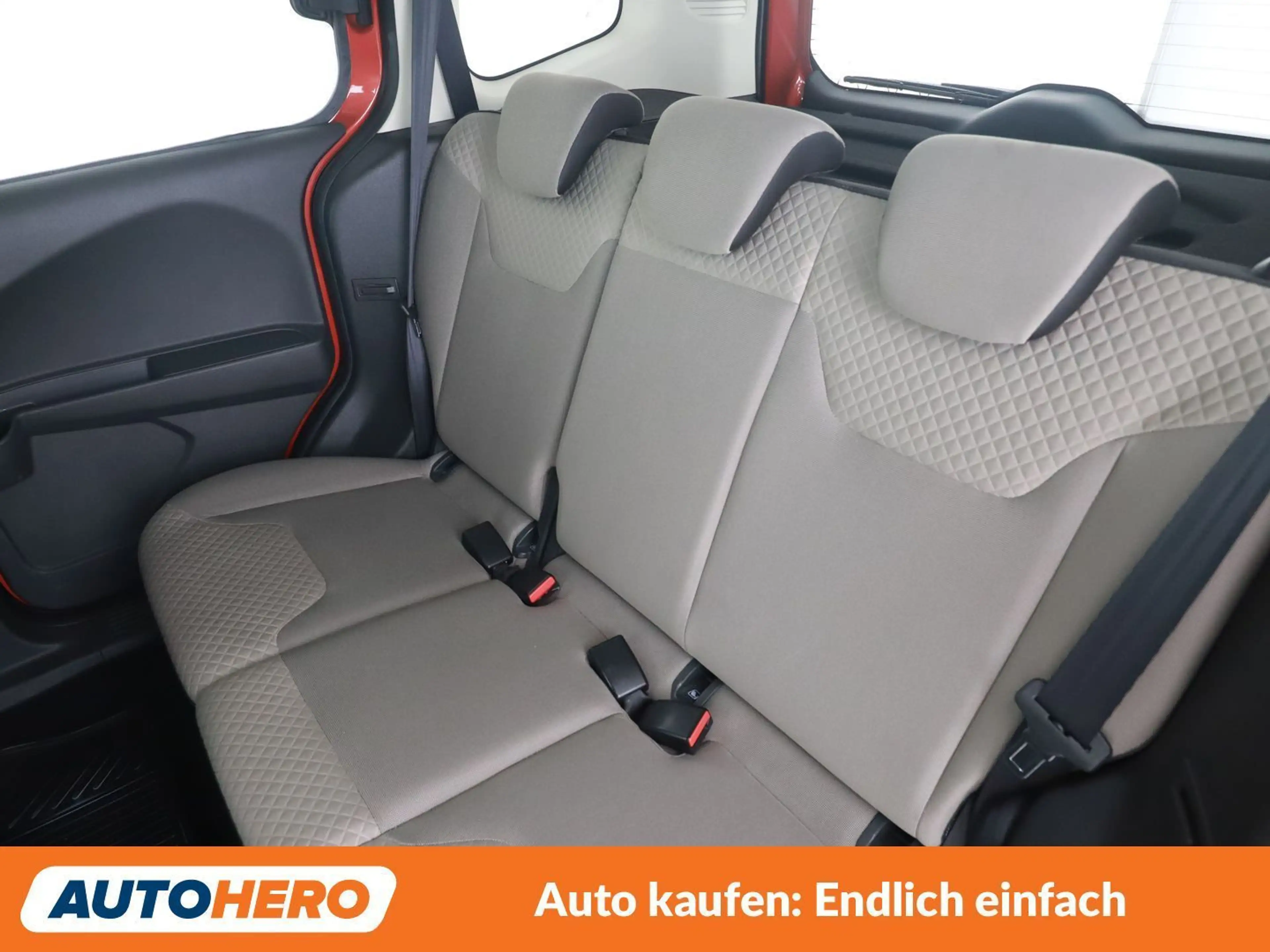 Ford Tourneo 1.5 TDCi Titanium — photo 14