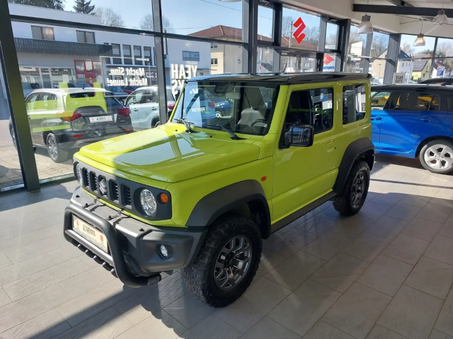 Suzuki Jimny Comfort+ Allgrip 1.5 AHK Xenon Nav SHZ 1.Hand Жовтий - 2