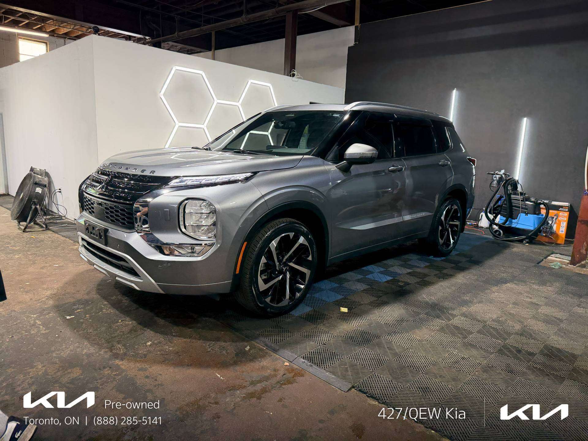 Gray 2023 Mitsubishi Outlander SUV / Crossover Automatic