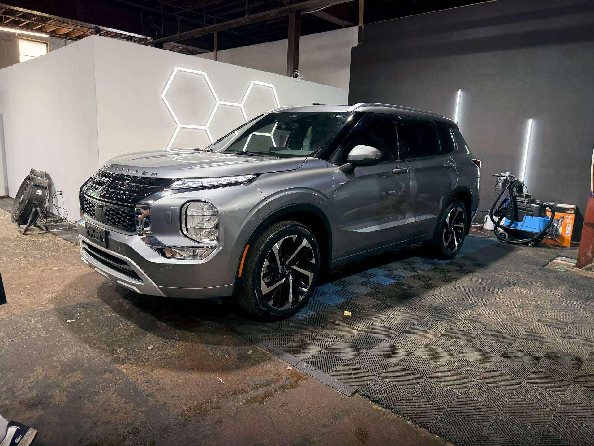Gray 2023 Mitsubishi Outlander SUV / Crossover Automatic