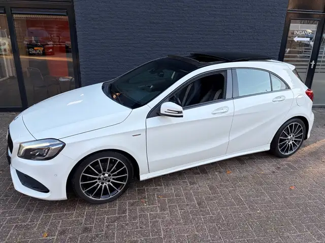 Mercedes-Benz A 180 bussines solution AMG edition