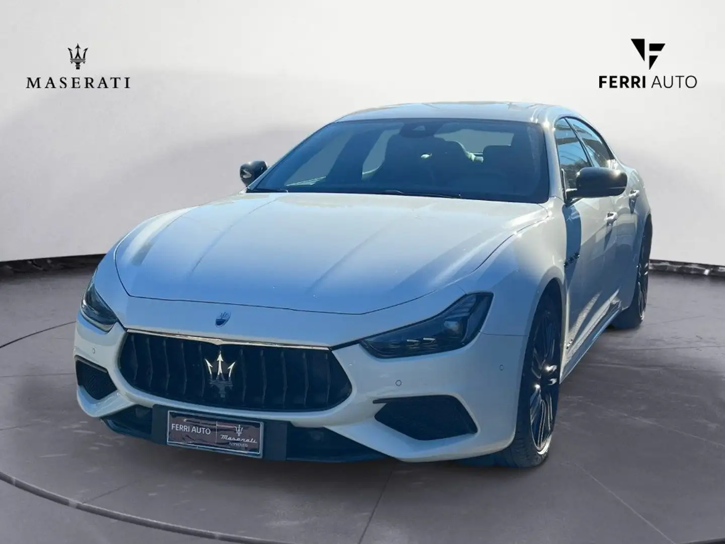 Maserati Ghibli L4 330 CV MHEV Gransport Blanc - 2