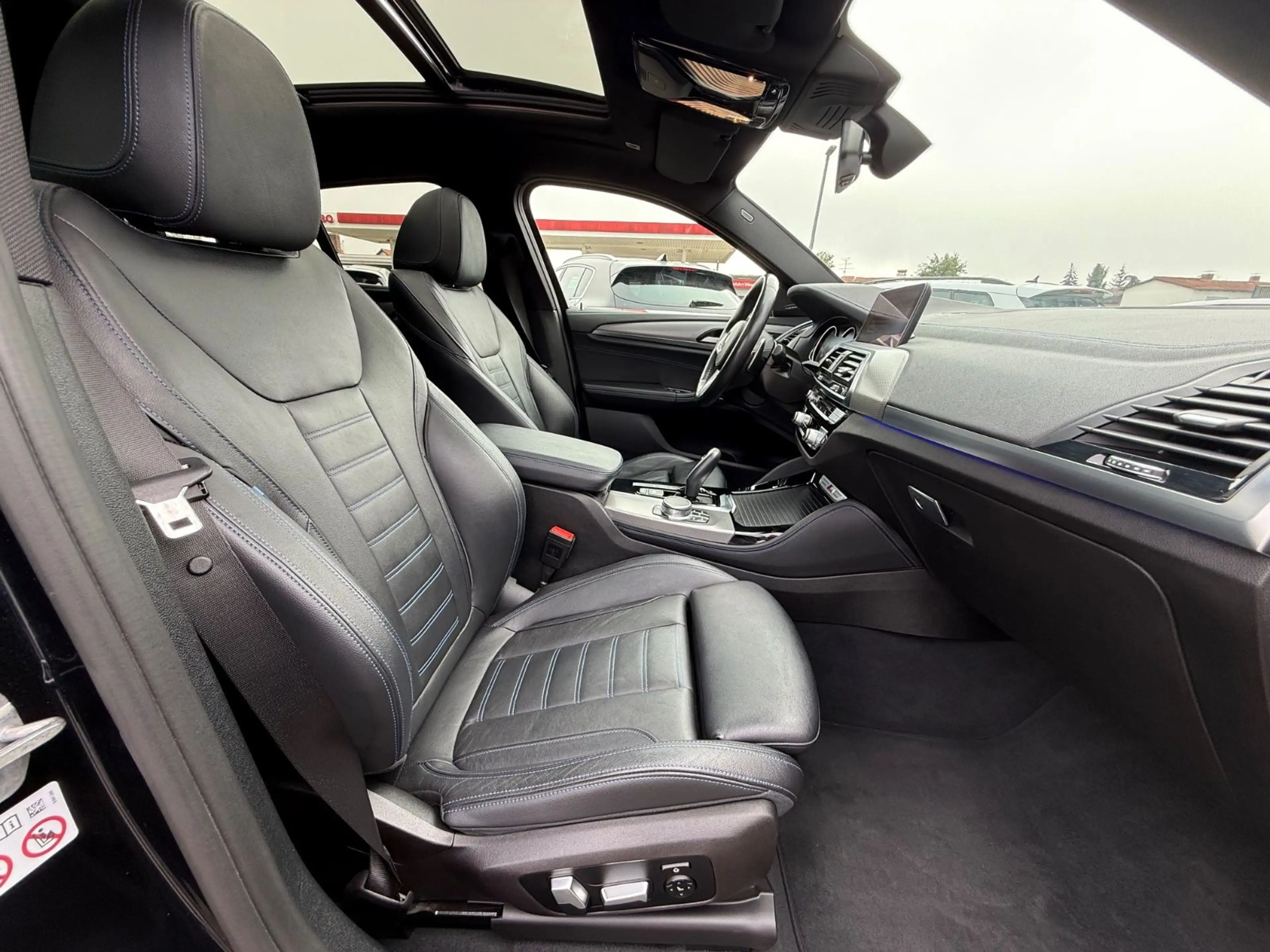 BMW X4 M40 i PANO LEDER HUD LED AHK H&K DAB — photo 14