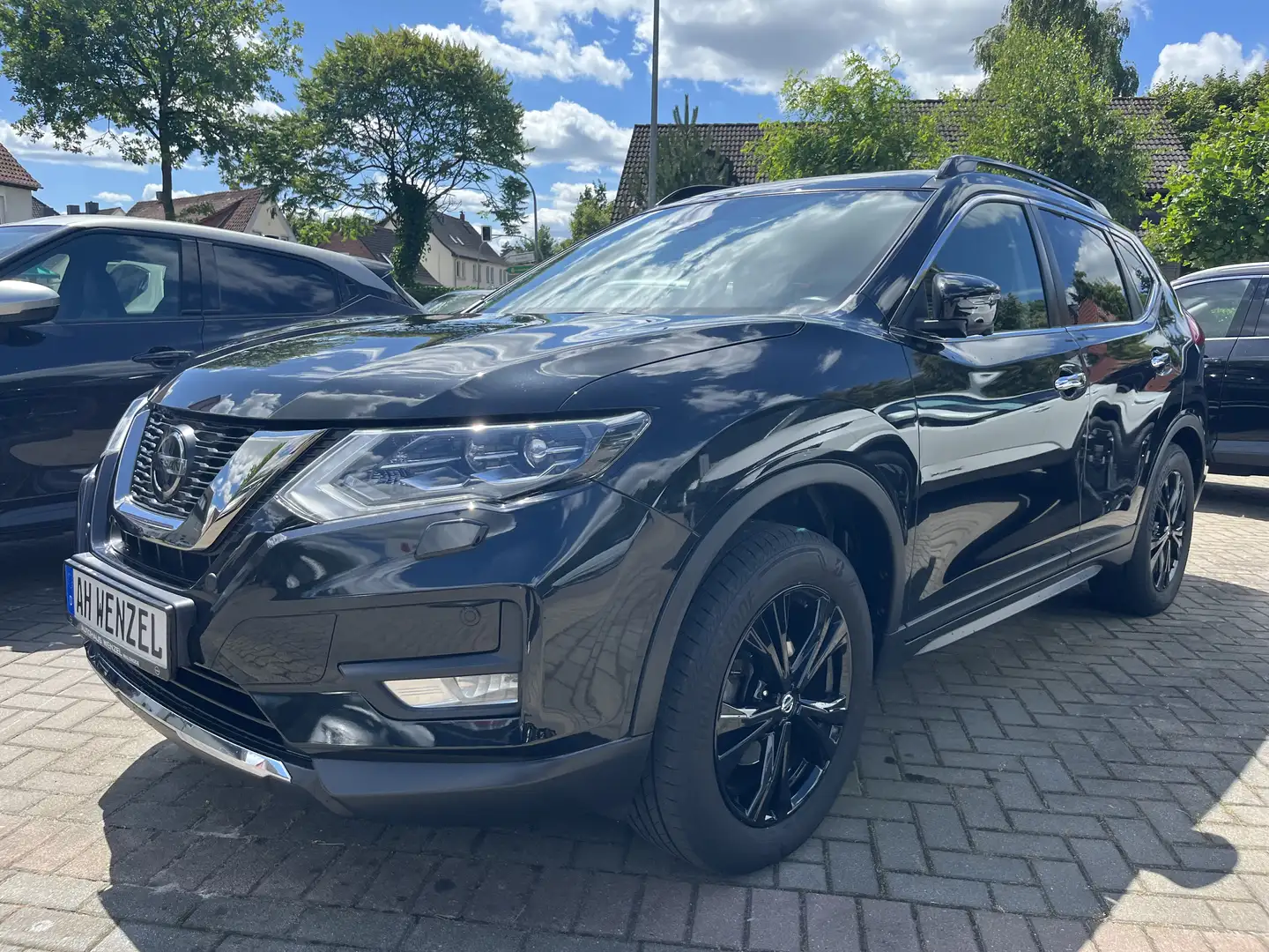 Nissan X-Trail 1.3 DIG-T DCT N-Design, PGSD, Navi, LED Noir - 1