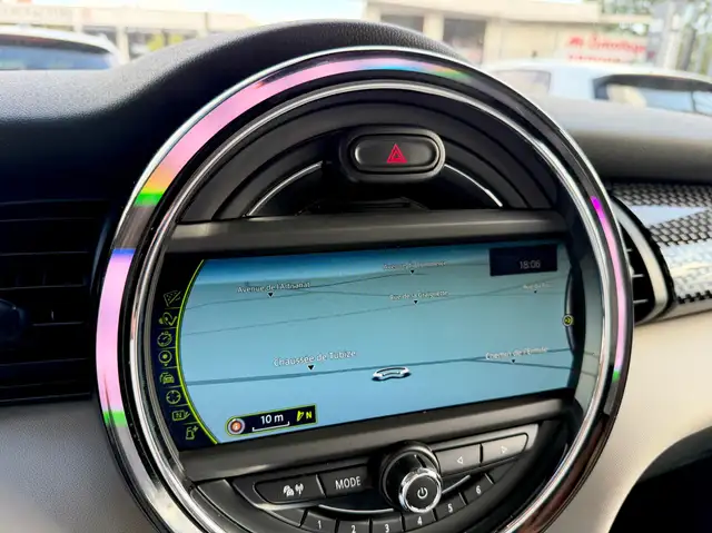 MINI Hatch view 9