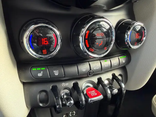 MINI Hatch view 11