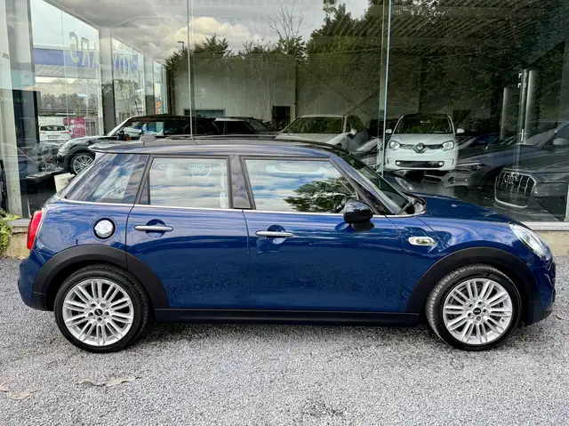 MINI Hatch view 6