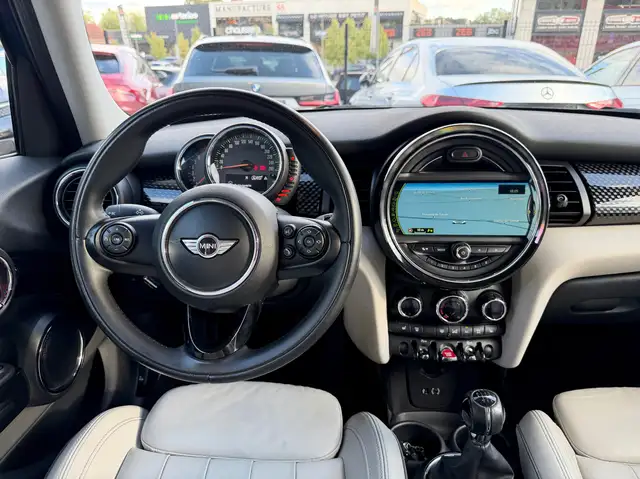 MINI Hatch view 15