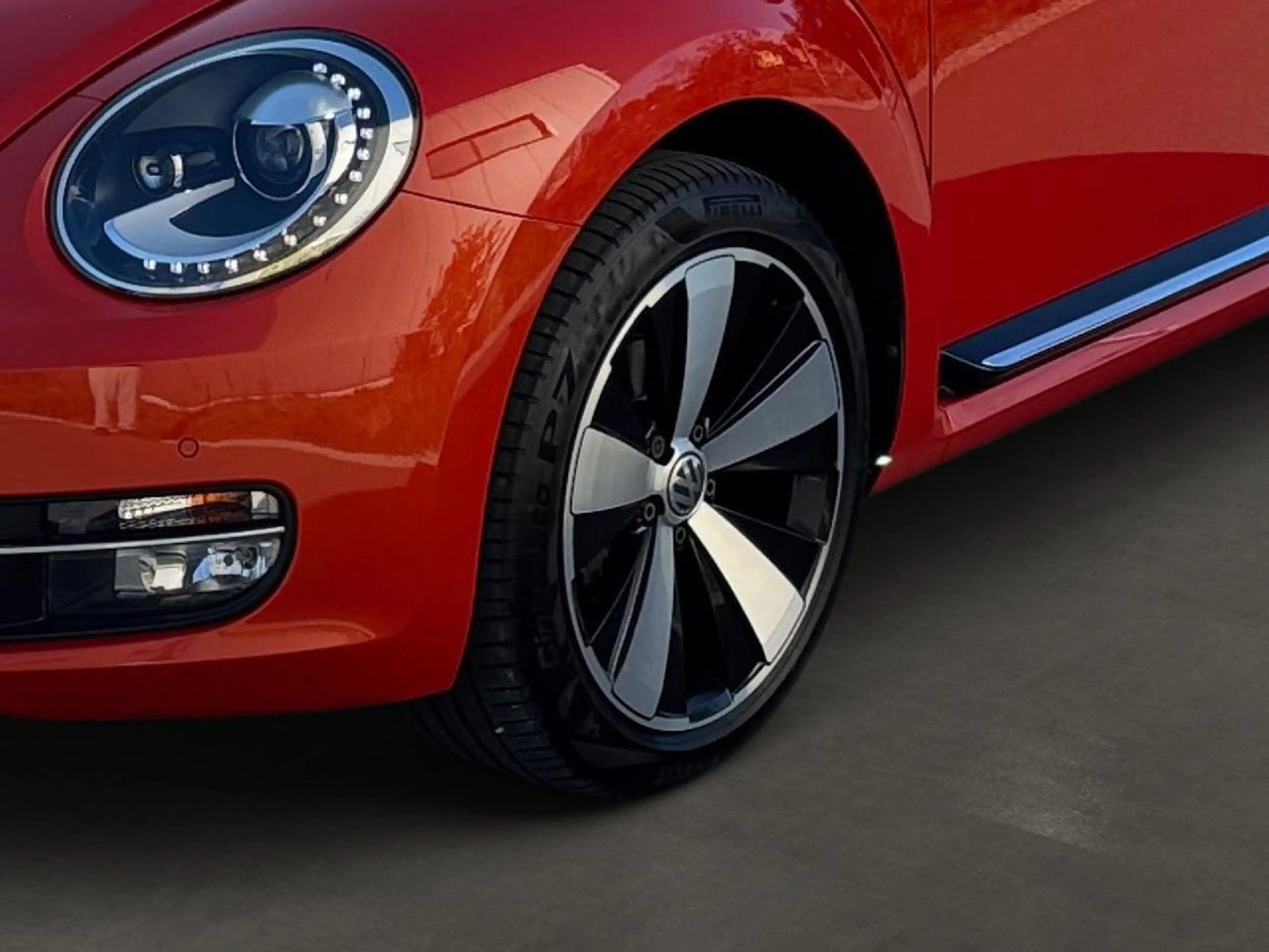 Volkswagen Beetle 1.4 TSI 150PS Exclusive Sport BMT — photo 6