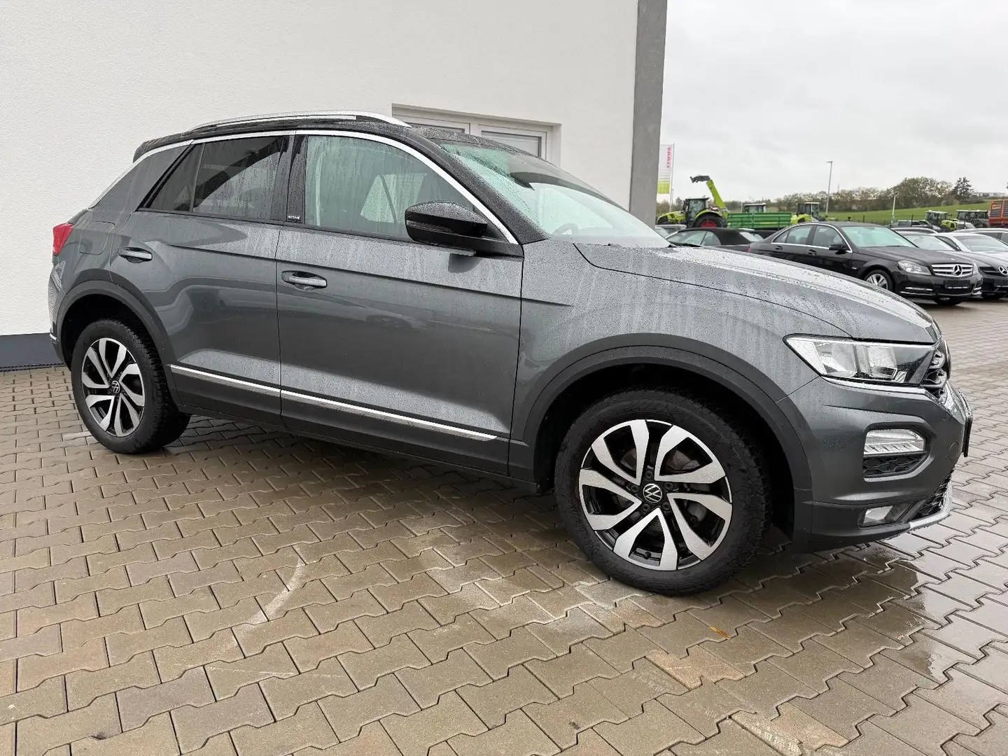 Volkswagen T-Roc Active Grigio - 2