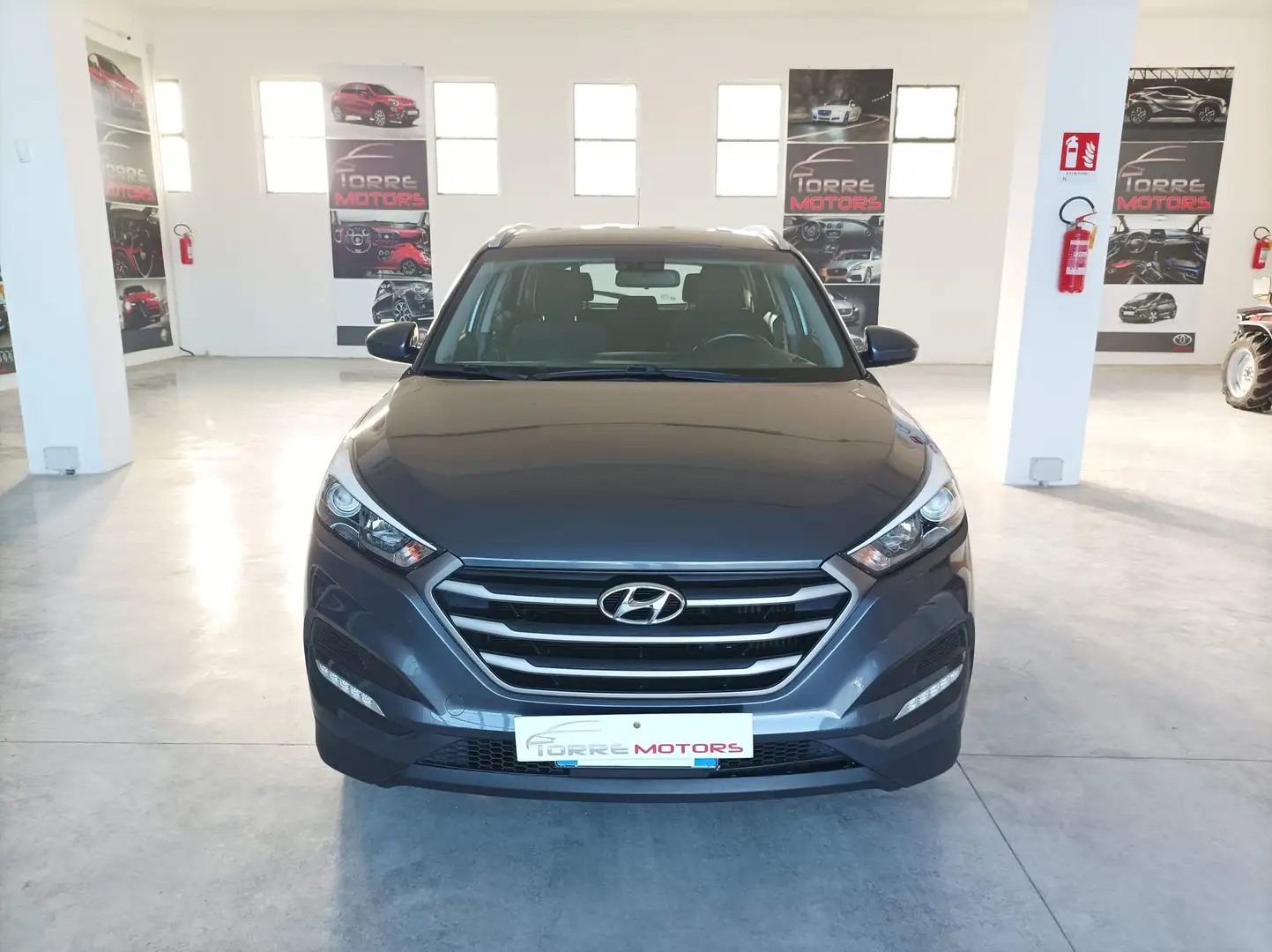 Hyundai TUCSON Tucson 1.7 crdi Comfort 2wd 115cv Grigio - 2