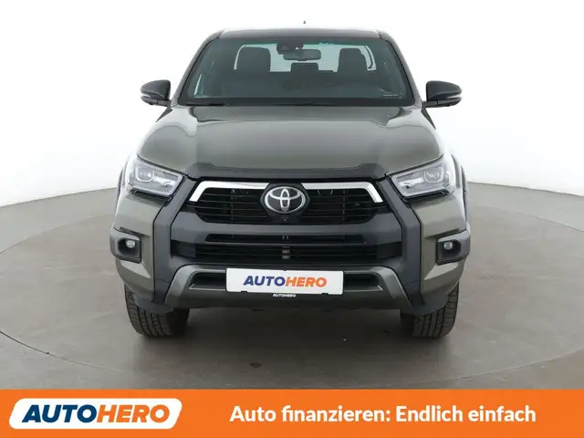 Toyota Hilux view 9