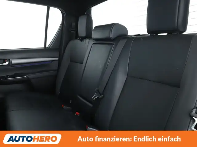 Toyota Hilux view 14