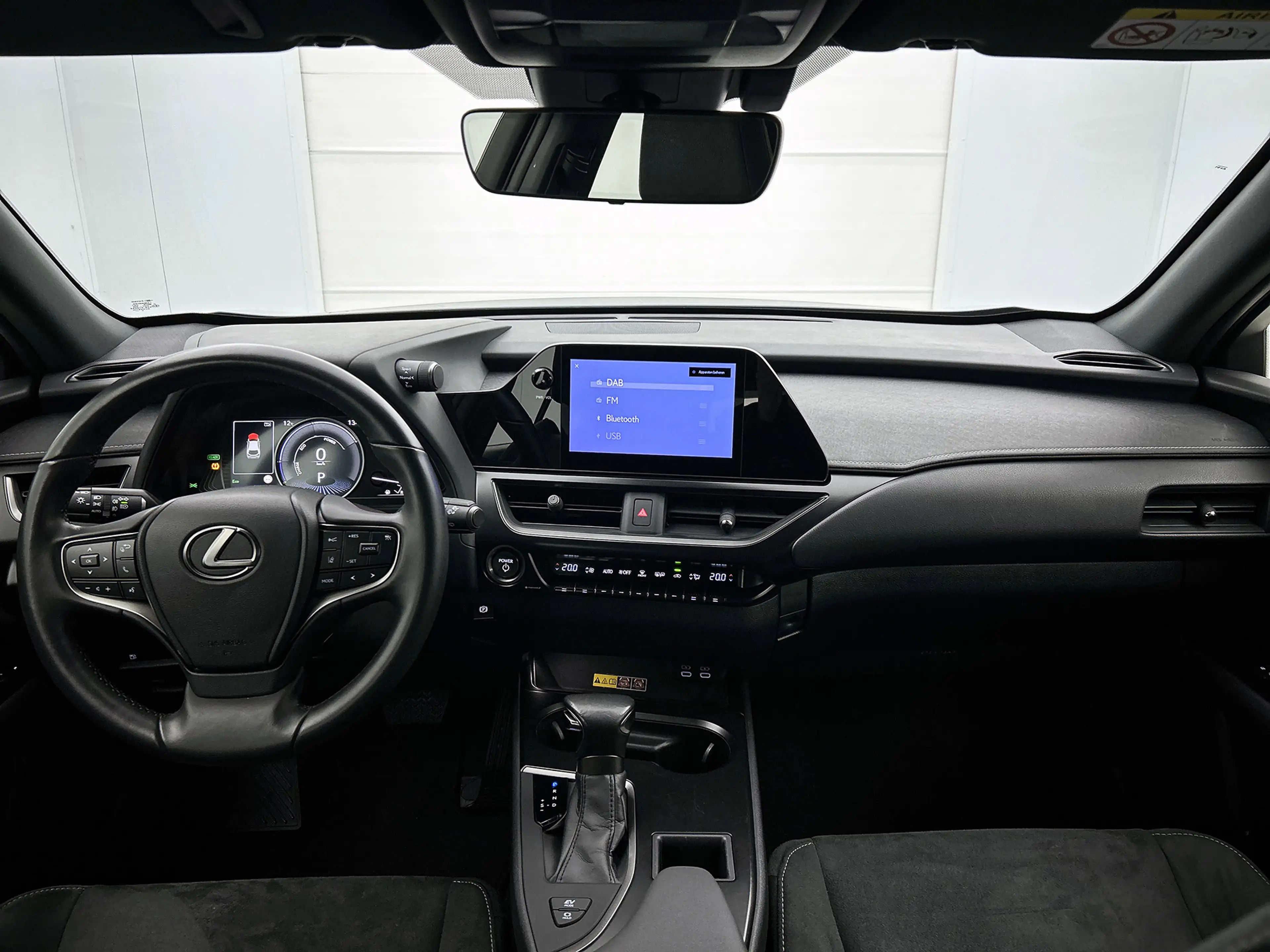 Lexus UX 250h Urban Line | Apple Carplay/ Android Auto | LED kop — photo 4