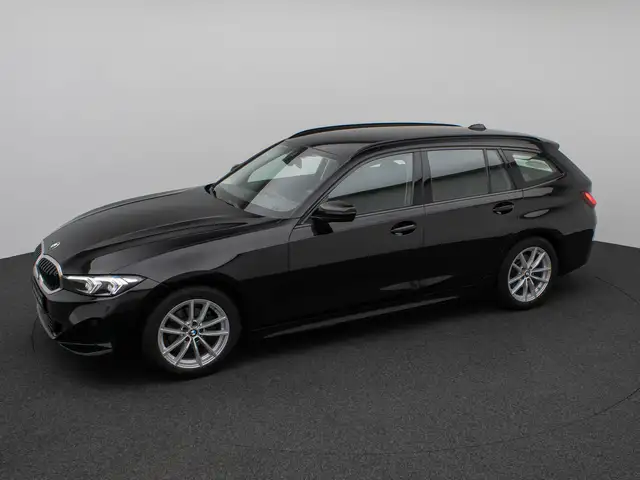 BMW 3 Series view 12