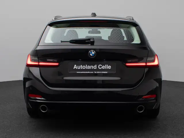 BMW 3 Series view 8