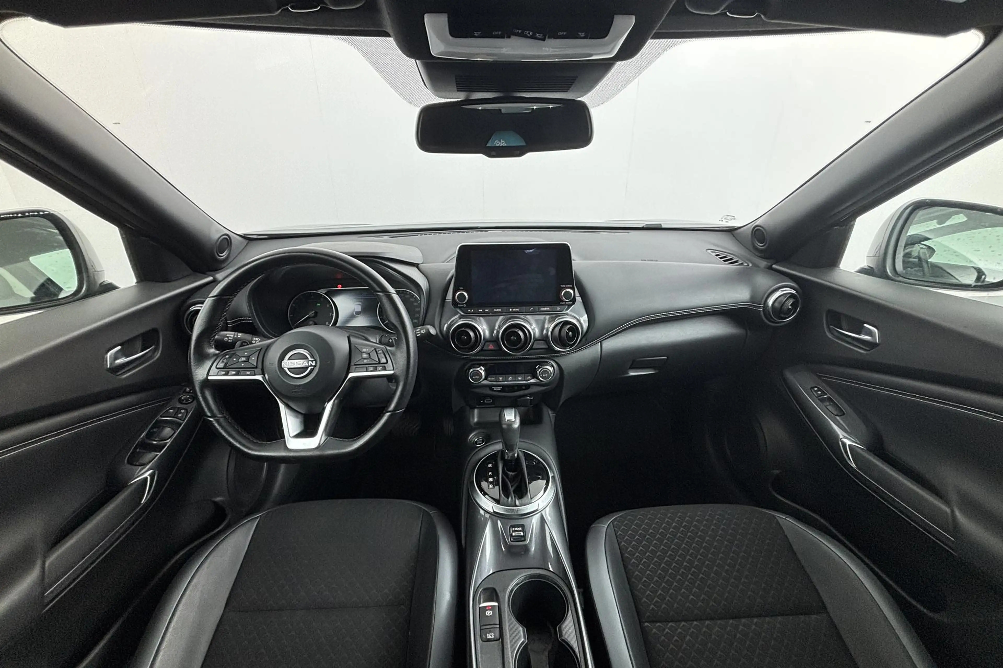 Nissan Juke 1.0 DIG-T N-Connecta - Stoere Crossover met Sporti — photo 2
