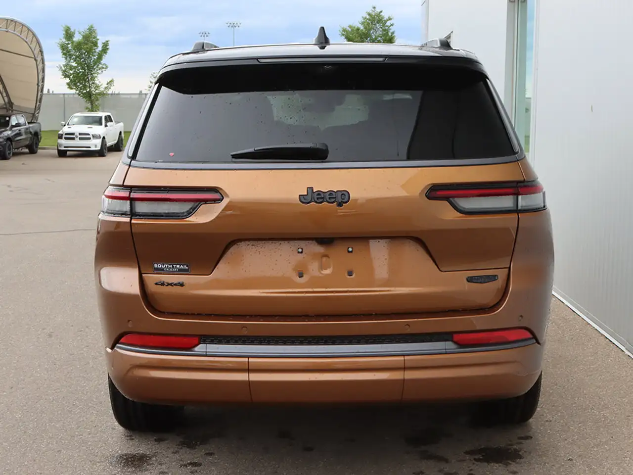 Jeep Grand Cherokee снимка Jeep Grand Cherokee