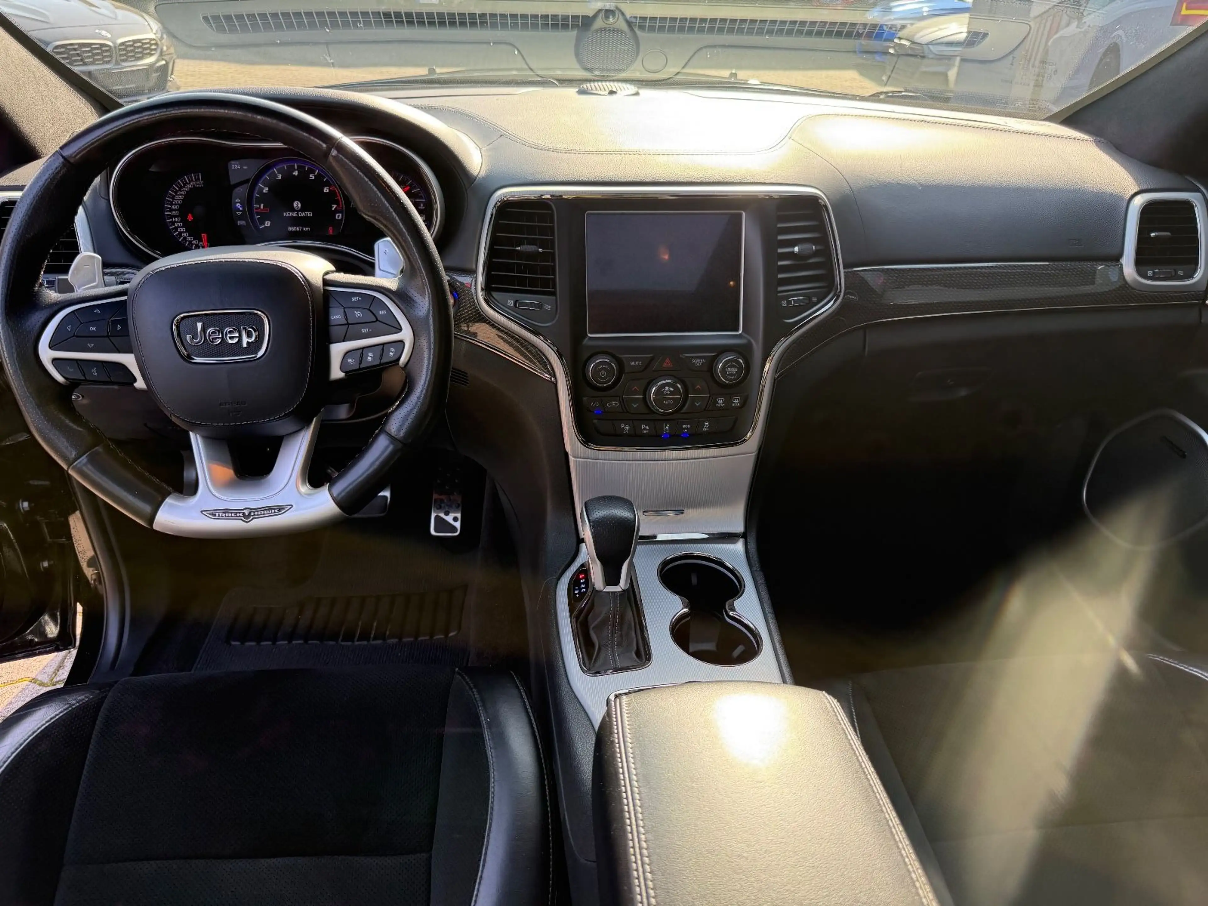 Jeep Grand Cherokee 6.2 V8 Trackhawk Grail 22 Zoll — photo 11