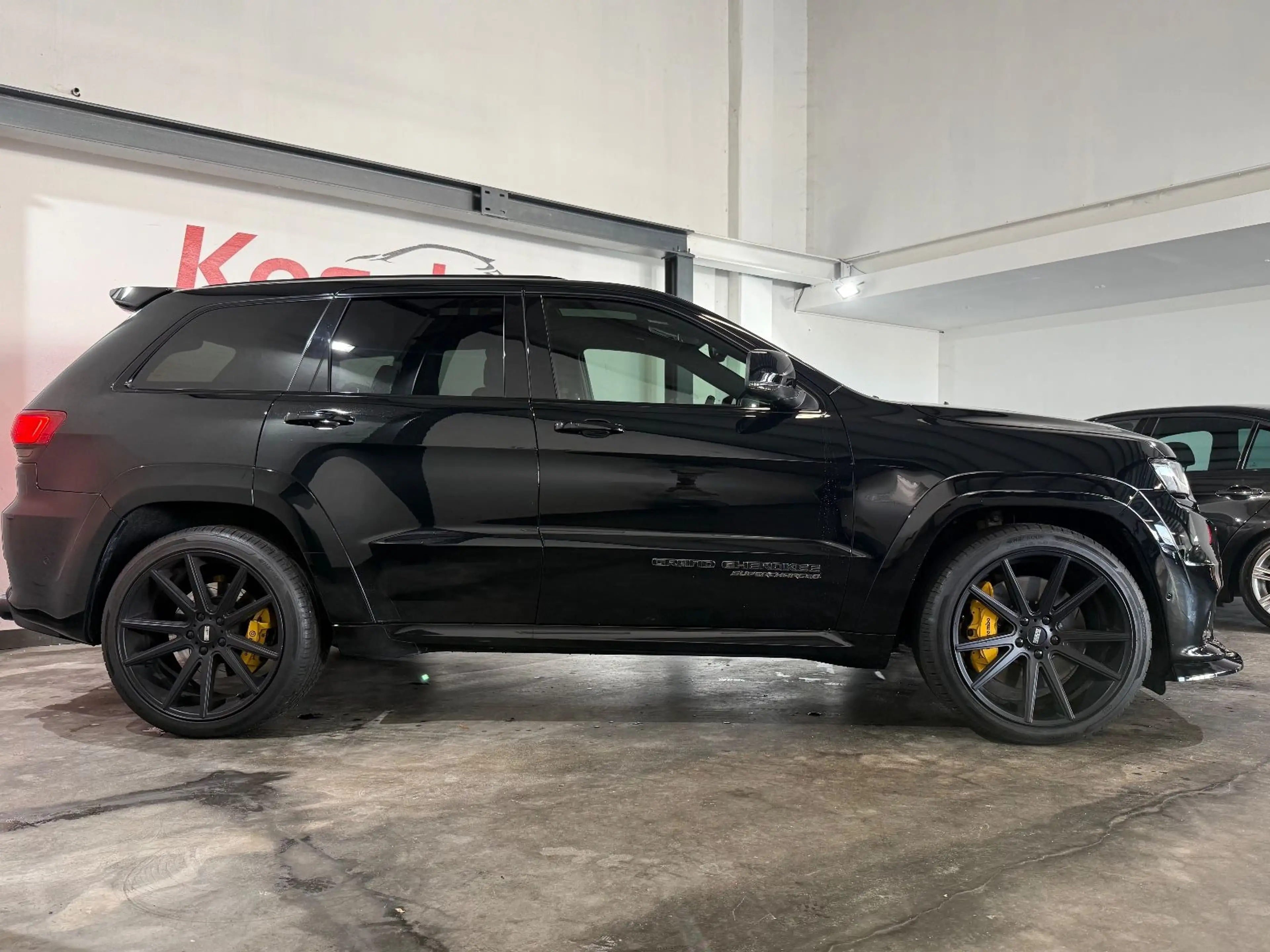 Jeep Grand Cherokee 6.2 V8 Trackhawk Grail 22 Zoll — photo 2