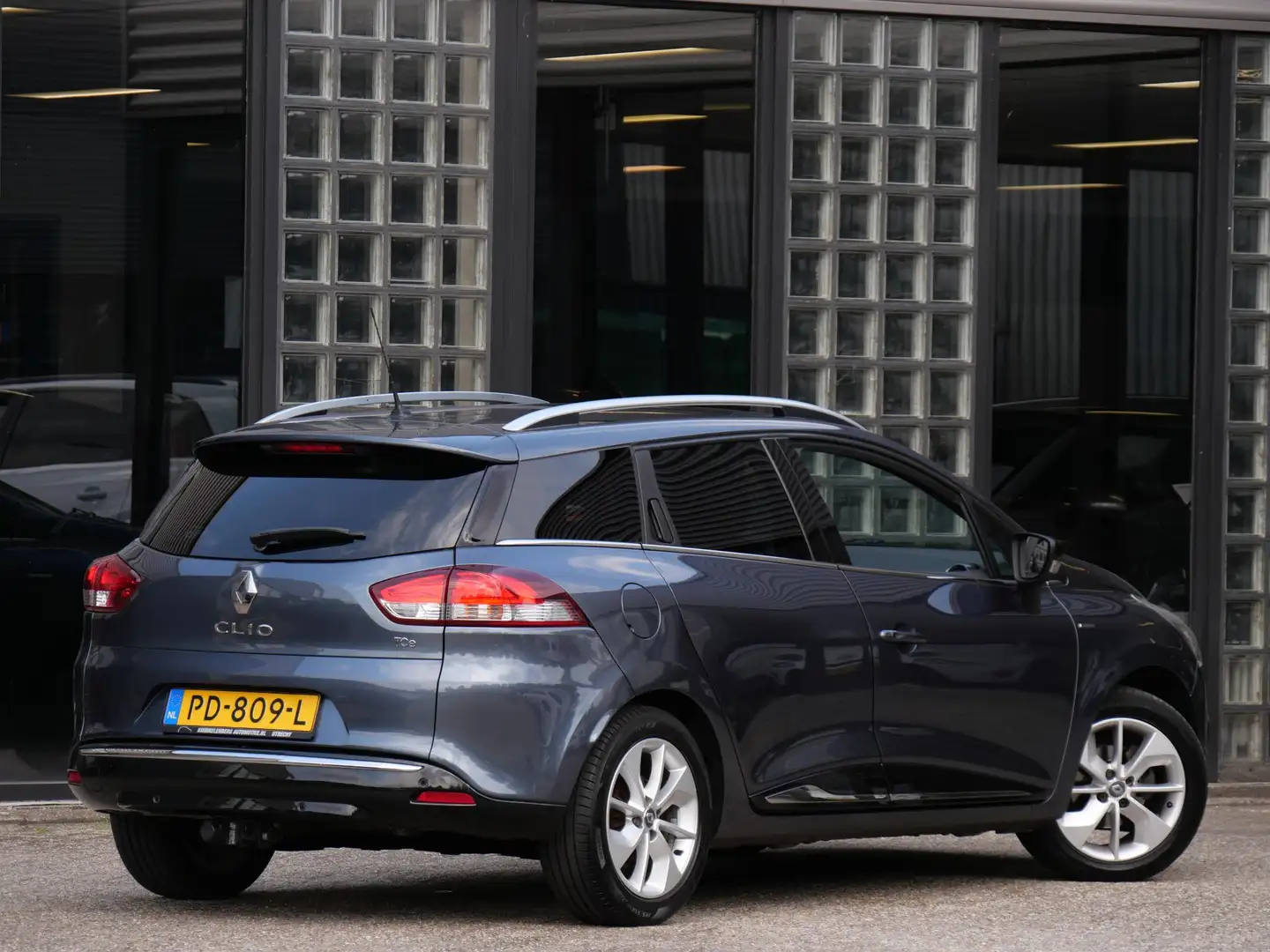 Renault Clio Estate 0.9 TCe LIMITED/ NAVI/ PDC/ AFN. TREKHAAK Grijs - 2